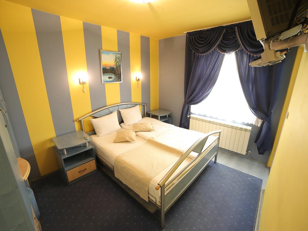 Hotel Zeneva Kragujevac Quarto foto