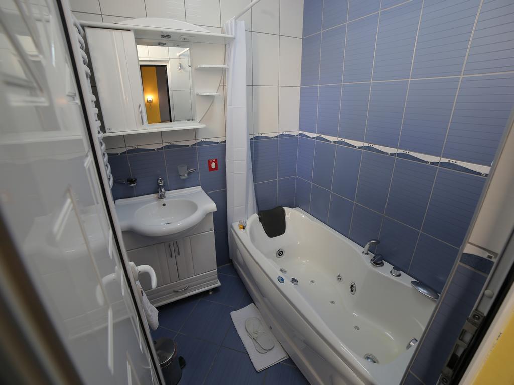 Hotel Zeneva Kragujevac Quarto foto