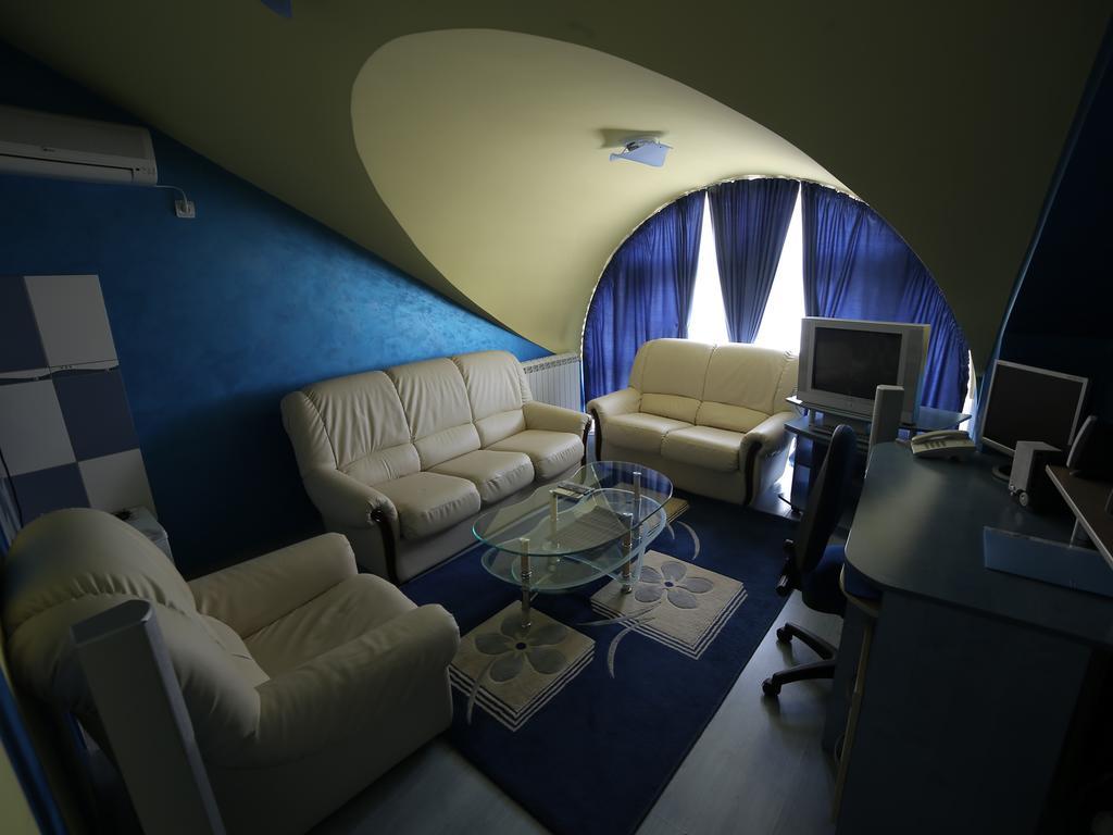 Hotel Zeneva Kragujevac Quarto foto
